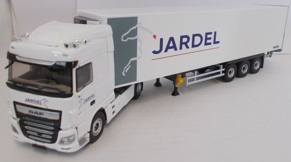 ELI116807 - DAF XF MY 2017 Space Cab 4x2 et remorque frigo Lamberet Transports JARDEL - 1