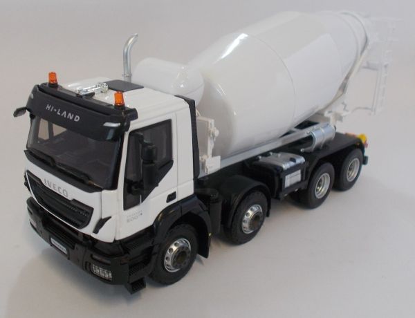 ELI116830 - IVECO Trakker Hi-Land Euro 6 500 toupie - 1
