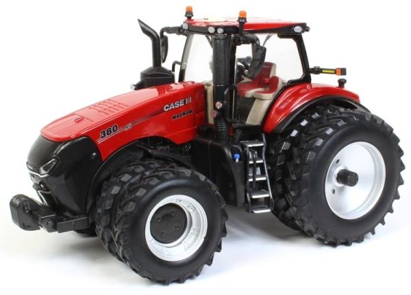 ERT44155 - CASE IH Magnum 380 rouge - Farm Show 2019 - 1