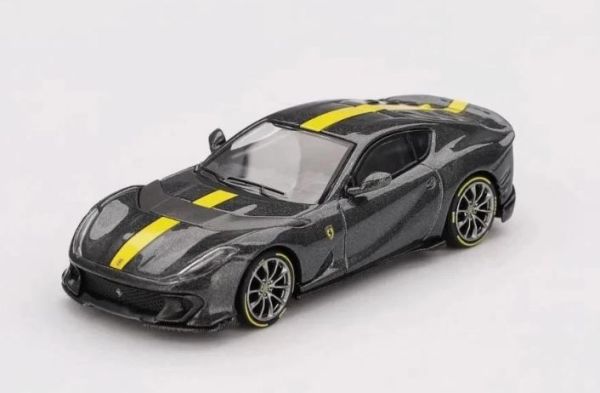 BBRFER64009 - FERRARI 812 Competizione 2024 Gris avec bande jaune - 1