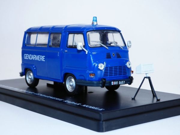 G111N011 - RENAULT Estafette 800 minicar Gendarmerie avec radar mobile - 1