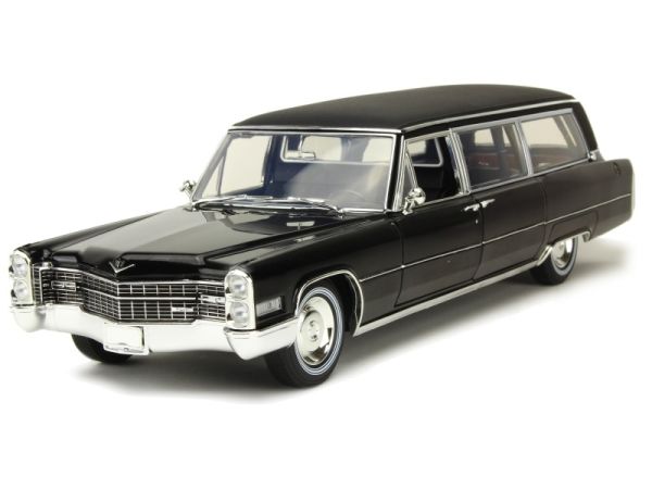 GREEN18002 - CADILLAC S&S Limousine - 1