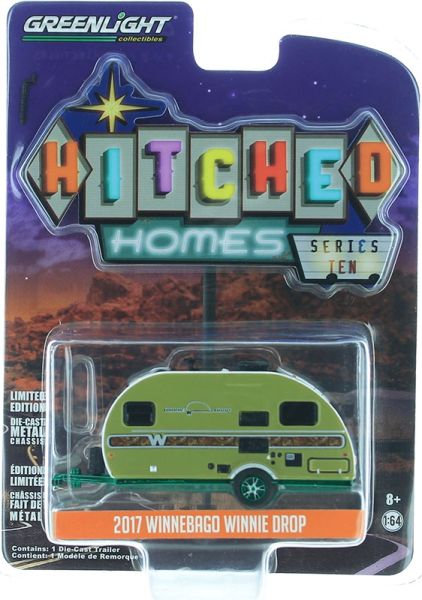 GREEN34100-CVERT - Caravane WINNEBAGO Winnie Drop 2017 1 essieu verte et blanche jantes vertes série Hitchead version Green metal vendue sous blister - 1