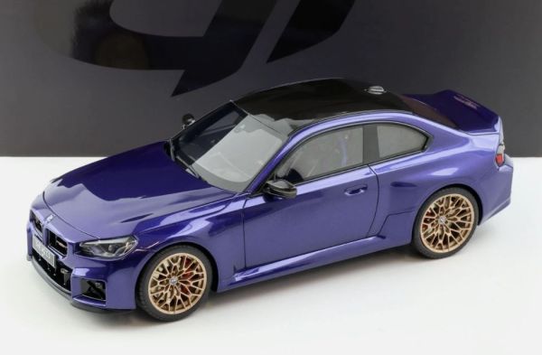 GT552 - BMW M2 CS 2025 Bleu Velvet et violet - 1