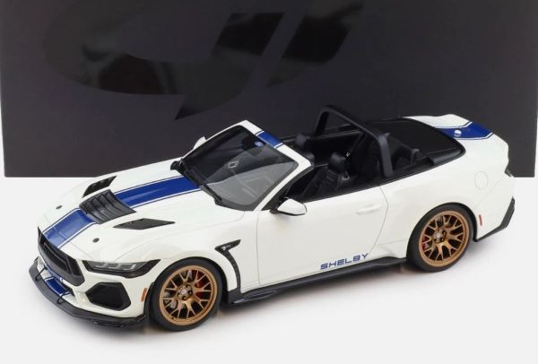 GT572 - SHELBY Mustang Supernake 2025 Blanc avec bandes bleu - 1