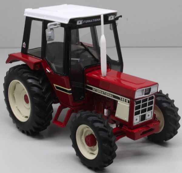 REP196 - INTERNATIONAL IH 745 S - 1