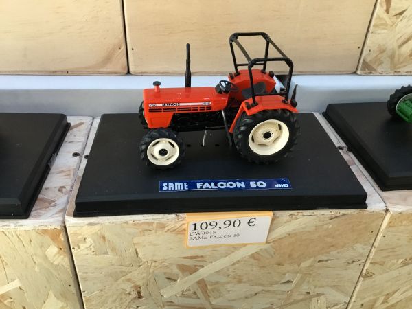 CW0045 - SAME Falcon 50 - 1