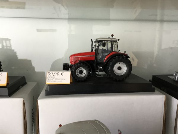 CW0080 - MASSEY FERGUSON 8220 roues larges - 1