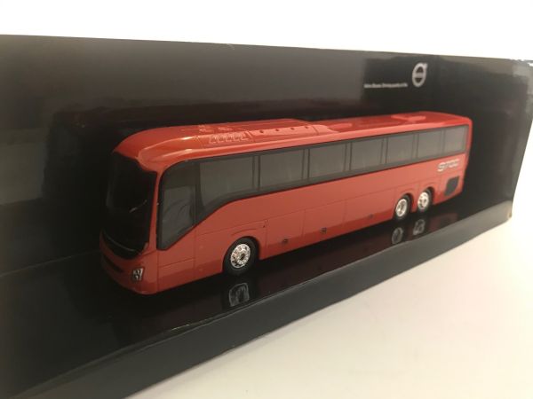 MOT300086 - Bus VOLVO 9700 Rouge - 1