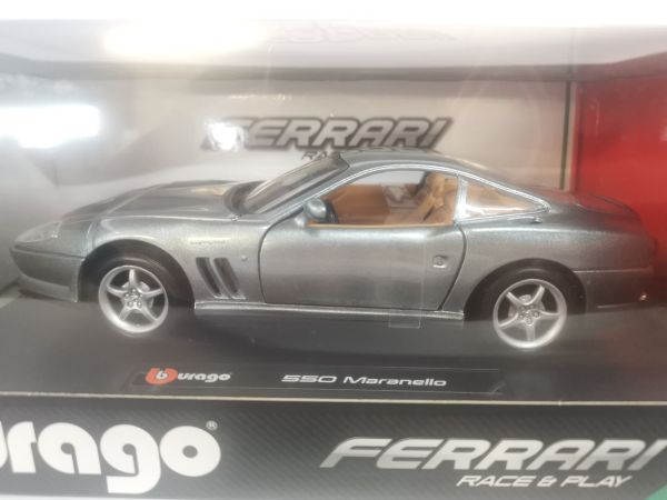 Burago 1/18 ferrari 550 maranello de 1996 - Collection