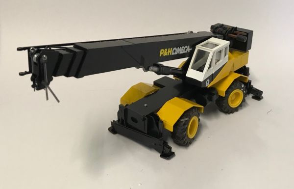 CON2075/0 - Grue tout terrain P&H Omega noire et jaune - 1