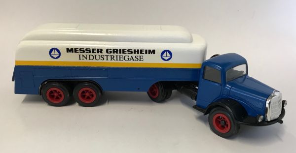 CON5426 - MERCEDEZ-BENZ Avec remorque à gaz MESSER GRIESHEIM - 1