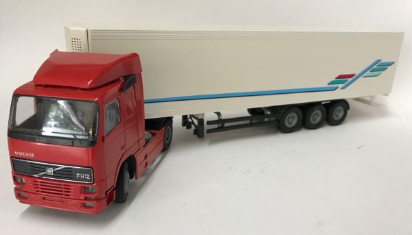 CON4608 - VOLVO FH 12 Avec remorque frigo 3 essieux - 1