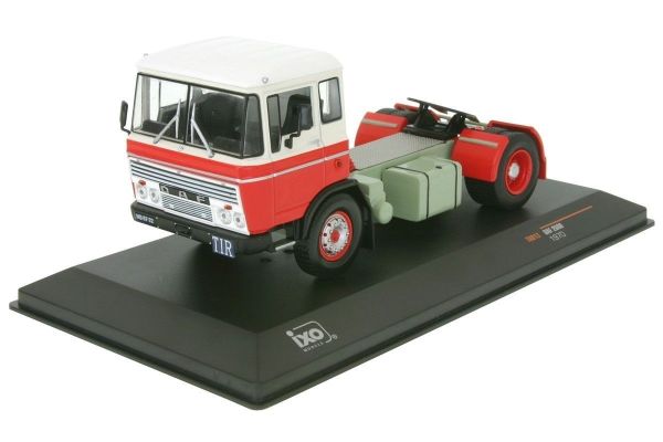 IXOTR013 - DAF 2600 4x2 1970 cabine rouge et blanche - 1