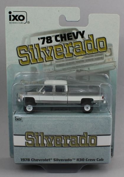 IXO-IA64007GRISE - CHEVROLET Silverado K30 Double Cabine 1978 Gris et Blanc sous blister - 1
