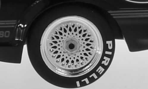IXO18SET004W - Rack de 4 pneus Pirelli  BBS - 1