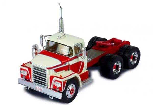 IXOTR110 - DODGE LCF CT900 6x4 1960 Blanc et Rouge - 1