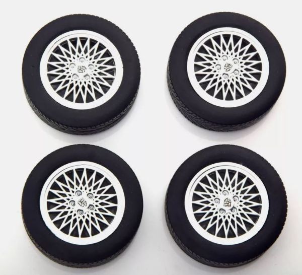 KKSACC026 - 4 Roues avec jantes pour PORSCHE 924 - 1