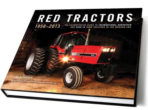 OCT74715 - Livre Red Tractor 1958-2013 édition AVEC TEXTE EN ANGLAIS 384 pages - 1