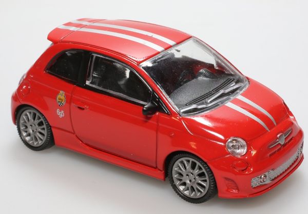 MDMDX1350 - FIAT Abarth 500/695 rouge hommage à Enzo Ferrari - 1