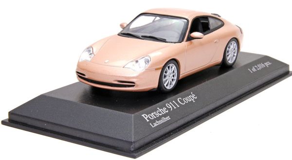 MNC400061025 - PORSCHE 911coupé 2001 rose - 1