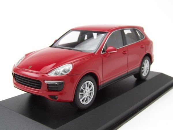 PORSCHE Cayenne 2013 rouge - Référence 940063200 fabriquée par MAXICHAMPS