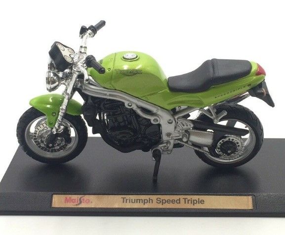 MST18-TRI-SPEEDTR - TRIUMPH Speed Triple verte - 1