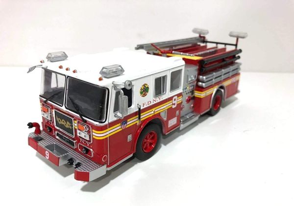 MU1ALA0002 - SEAGRAVE marauder II pompiers de New York - 1