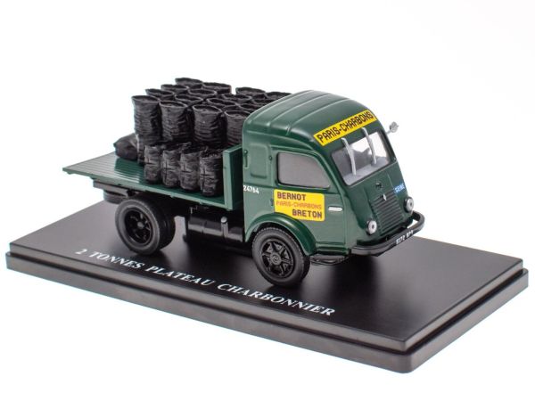 G111N041 - RENAULT 2 Tonnes porteur plateau charbonnier PARIS-CHARBONS 1947 - 1