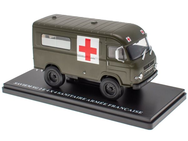 G111N053 - SAVIEM SG 2 E 4x4 Ambulance de L'Armée Française 1968 - 1