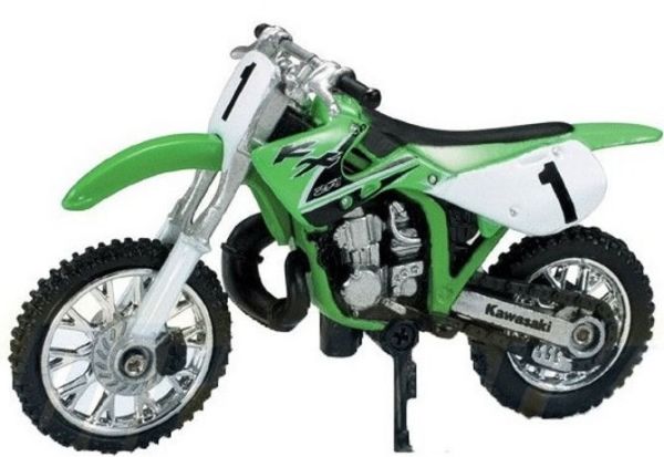 NEW06143B - KAWASAKI KX 250 - 1