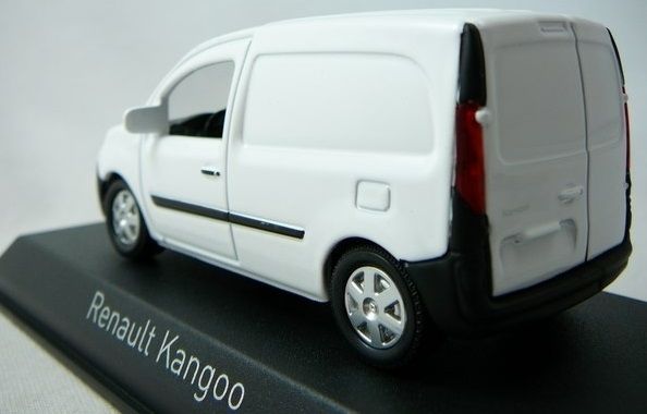 Kangoo miniature blanc 2025