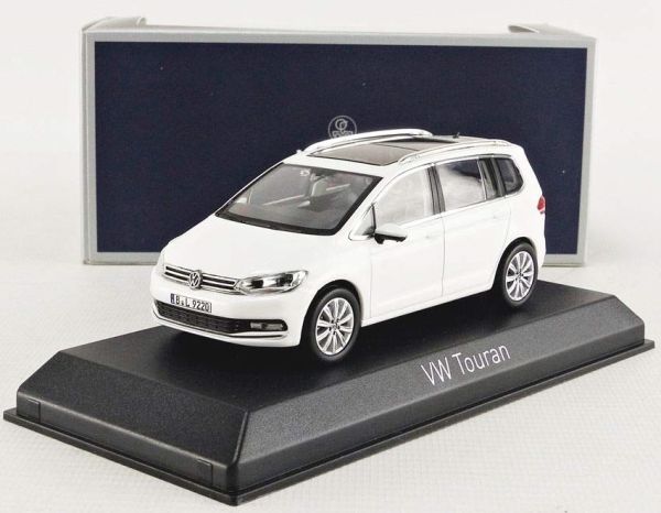 NOREV840029 - VOLKSWAGEN Touran 2015 blanc - 1