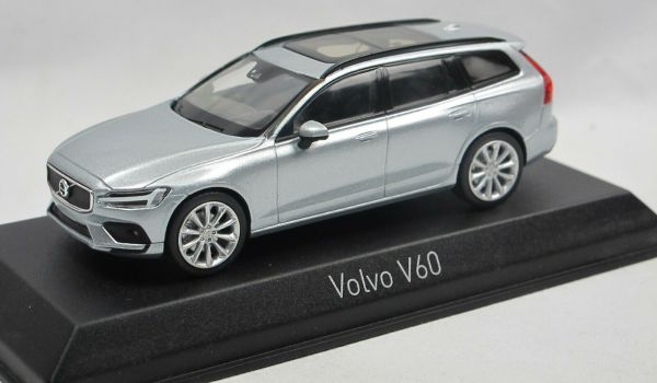 NOREV870017 - VOLVO V60 break 2018 gris - 1