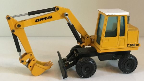 NZG258 - Pelle sur pneus ZEPPELIN ZM6 - 1