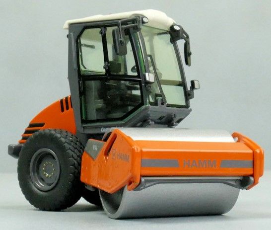 NZG948 - Rouleau HAMM H7i - 1