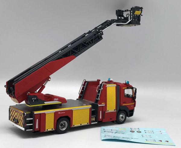 Miniature ODEON 1/43 – Véhicule Pompier Aéroport Sentinel SX3 – Édition Limitée 750 Pièces