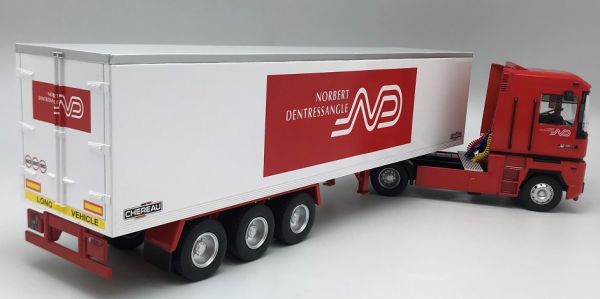 Miniature RENAULT Magnum 4x2 avec remorque frigo Essieux