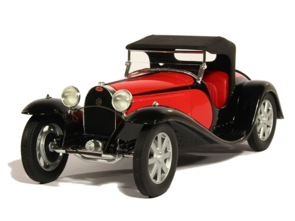 PANTHEON002 - BUGATTI Type 55 Roadster fermé rouge et noire limitée à 150 exemplaires - 1