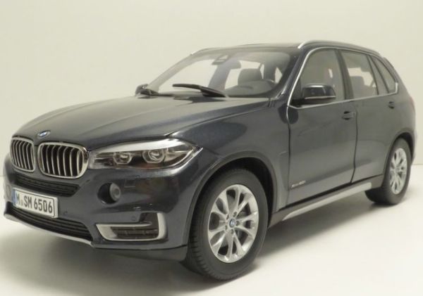 PAR97074 - BMW X5 Gris - 1