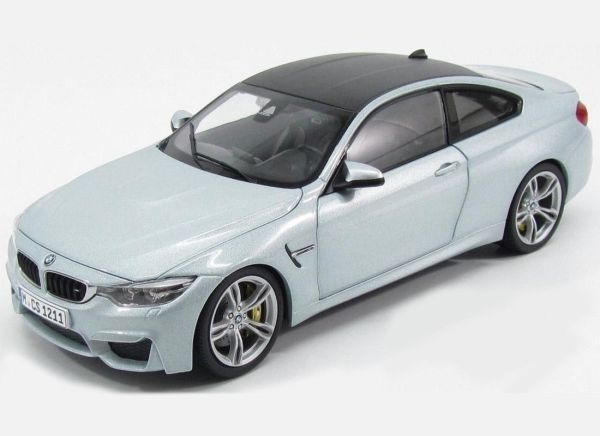 PAR97102 - BMW M4 Argent - 1