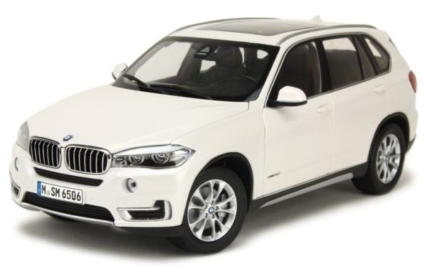 PARPA-97073 - BMW X5 SUV blanc - 1