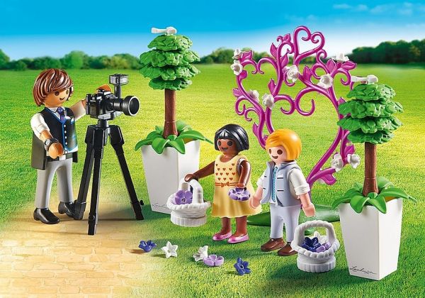 PLAY9230 - Enfants d'honneur avec photographe - 1