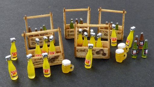 PLS422 - 5 caisses avec bouteilles de sodas et verres miniatures à assembler et à peindre décalcomanies fournies - 1