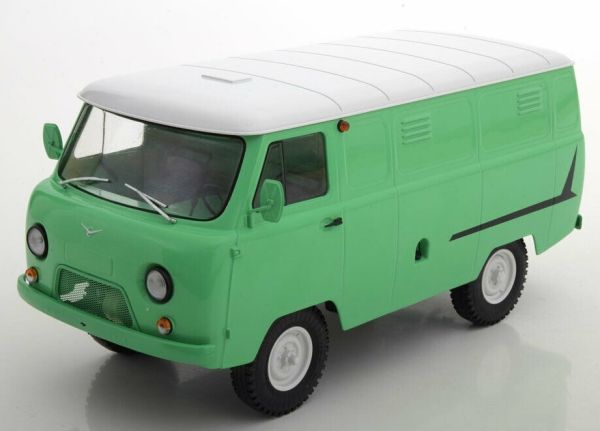 PRXPCL47070 - UAZ 452 utilitaire vert toit blanc - 1