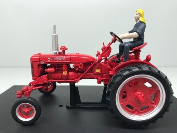 REP175 - FARMALL C avec kit Row Crop et conductrice - 1