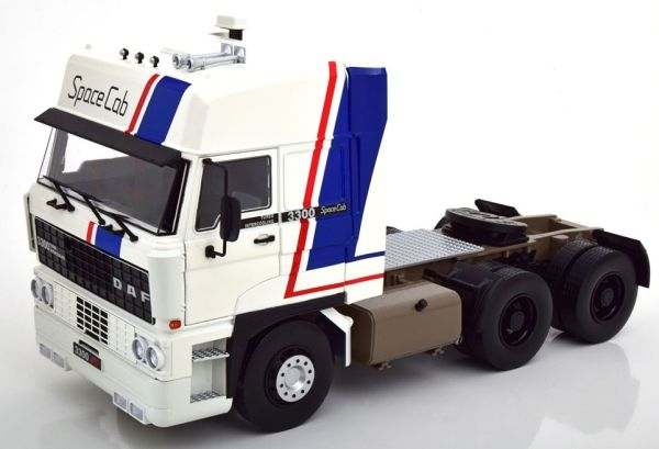 RK180091 - DAF 3300 Space Cab 6x4 1982 - 1