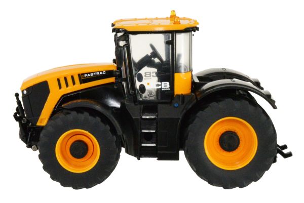 BRI43206 - JCB Fastrac 8330 - 1