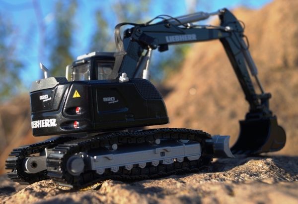 Excavatrice Liebherr R 920 Compact Conrad 1:50 - Modèle Réduit Neuf, Jaune, Avec Emballage