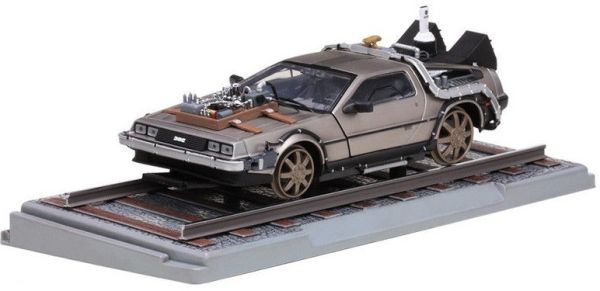 DELOREAN DMC12 Retour vers le Futur III version sur rail